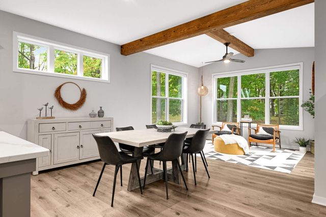 6655 Bracken Drive, Minnetrista, MN 55331