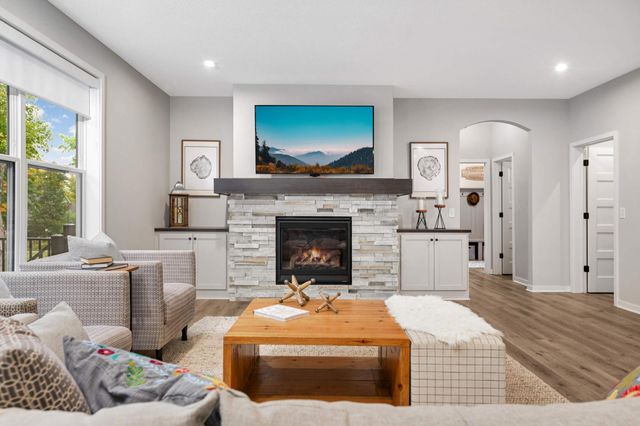 6655 Bracken Drive, Minnetrista, MN 55331