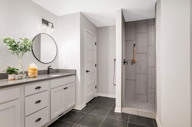 6655 Bracken Drive, Minnetrista, MN 55331