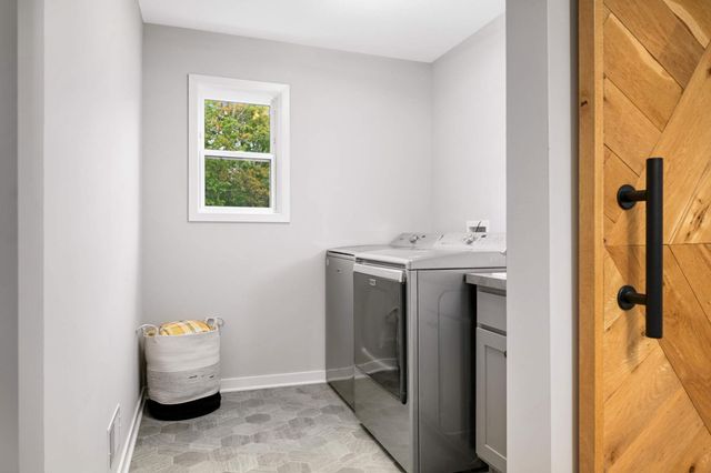 6655 Bracken Drive, Minnetrista, MN 55331