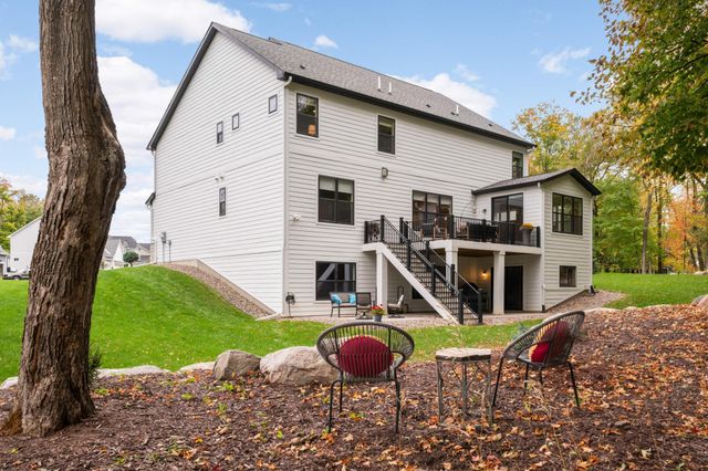 6655 Bracken Drive, Minnetrista, MN 55331