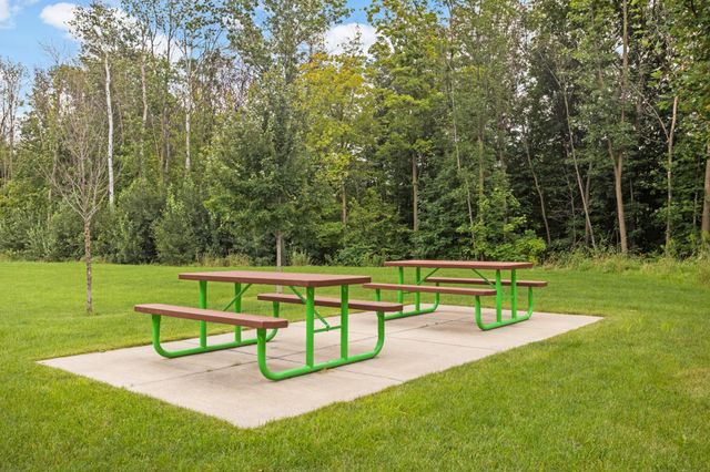 6655 Bracken Drive, Minnetrista, MN 55331