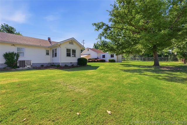 1348 E McKinley Avenue, Sapulpa, OK 74066