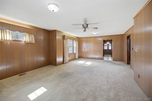 1348 E McKinley Avenue, Sapulpa, OK 74066