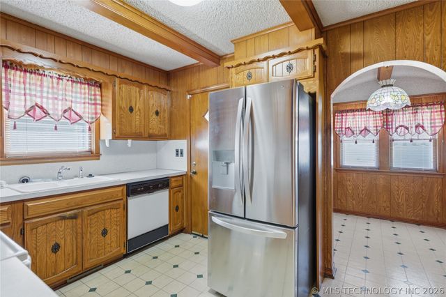 1348 E McKinley Avenue, Sapulpa, OK 74066