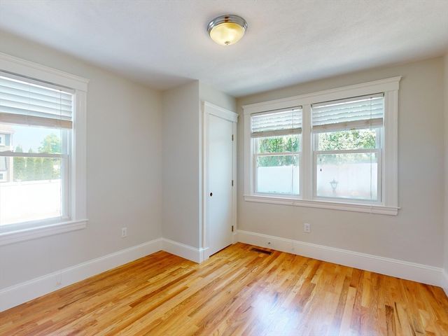 25 Charlotte Road -, Waltham, MA 02453