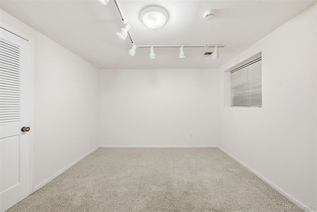 1520 W Briarwood Avenue, Littleton, CO 80120