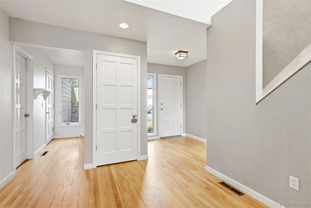 1520 W Briarwood Avenue, Littleton, CO 80120