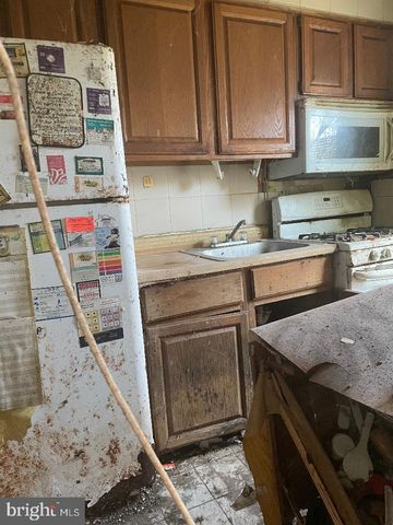 5533 MIDWOOD AVE, Baltimore, MD 21212