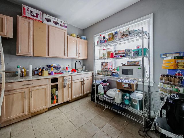 2209 Pasadena Street, Detroit, MI 48238