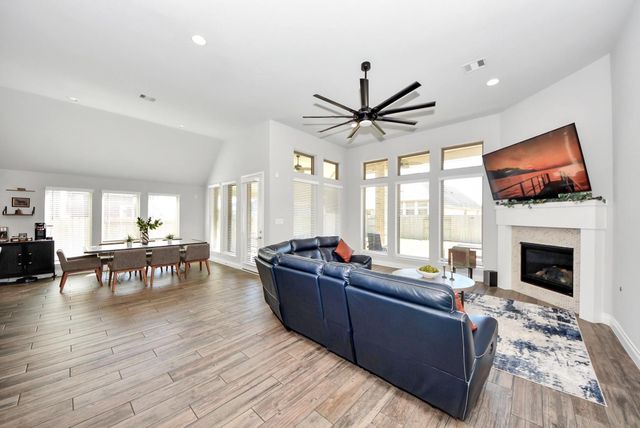 18940 Rosewood Terrace Drive, Roman Forest, TX 77357