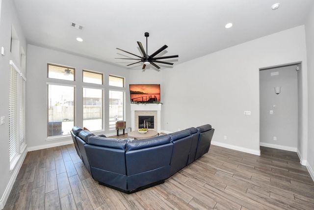 18940 Rosewood Terrace Drive, Roman Forest, TX 77357