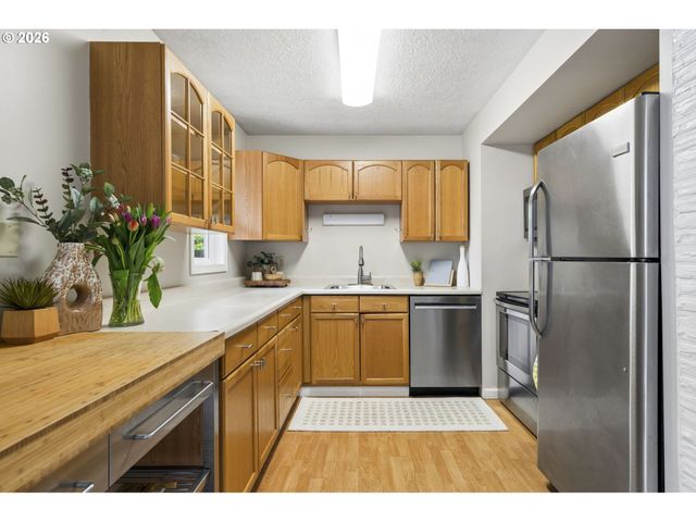 1038 Ne 113TH Ave, Portland, OR 97220