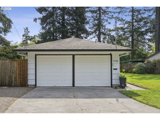 1038 Ne 113TH Ave, Portland, OR 97220
