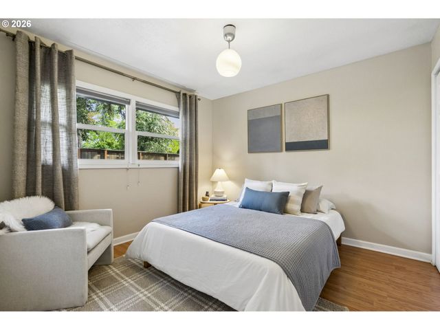 1038 Ne 113TH Ave, Portland, OR 97220