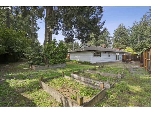 1038 Ne 113TH Ave, Portland, OR 97220