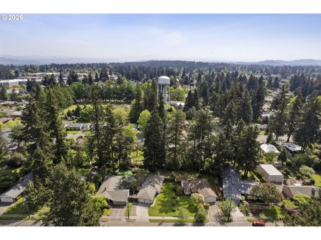 1038 Ne 113TH Ave, Portland, OR 97220