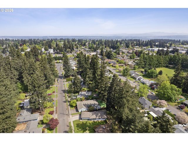 1038 Ne 113TH Ave, Portland, OR 97220