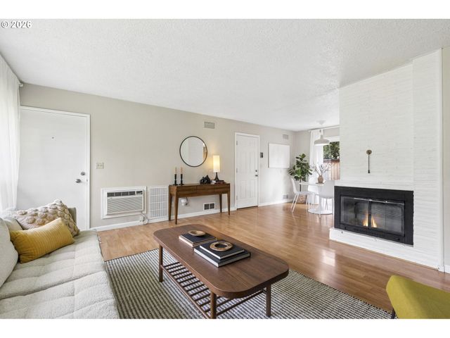 1038 Ne 113TH Ave, Portland, OR 97220