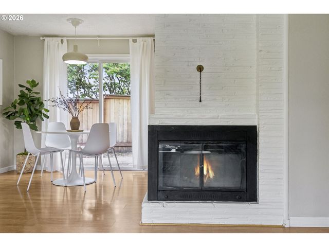 1038 Ne 113TH Ave, Portland, OR 97220