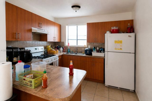 6215 W 22nd Court 15, Hialeah, FL 33016
