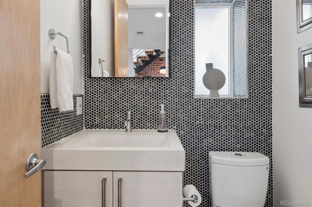 2125 S Grant Street, Denver, CO 80210