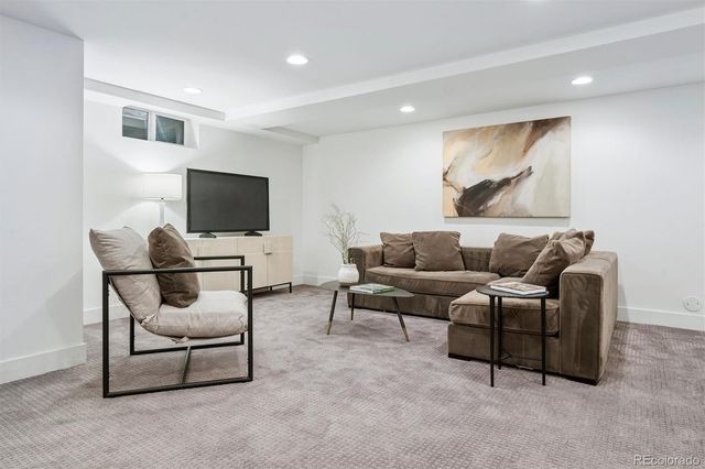 2125 S Grant Street, Denver, CO 80210