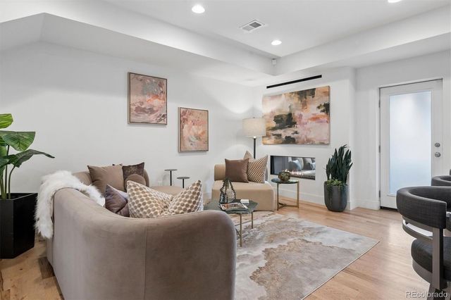 2125 S Grant Street, Denver, CO 80210