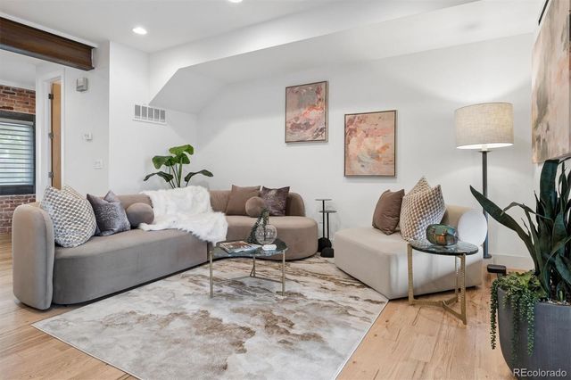 2125 S Grant Street, Denver, CO 80210