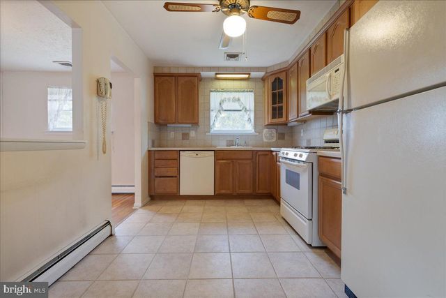 872 MUSTANG RD, Warrington, PA 18976