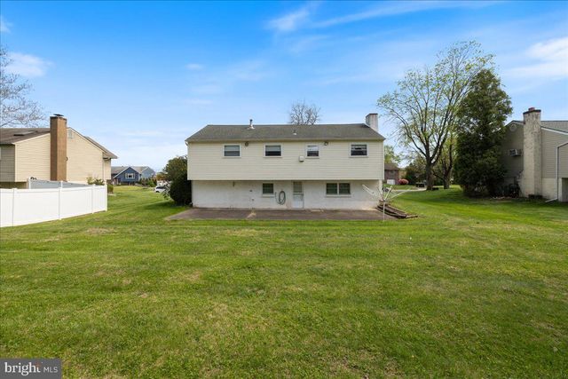 872 MUSTANG RD, Warrington, PA 18976