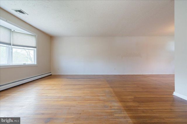 872 MUSTANG RD, Warrington, PA 18976