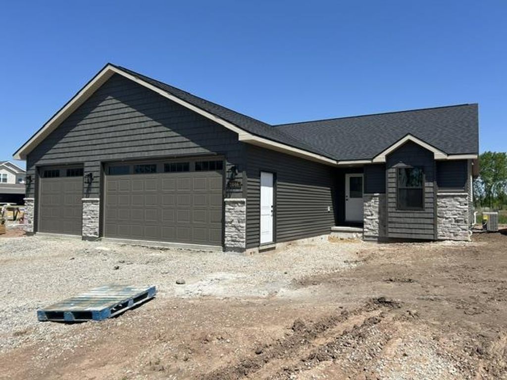 3646 E GLADIOLUS PLACE, Appleton, WI 54913