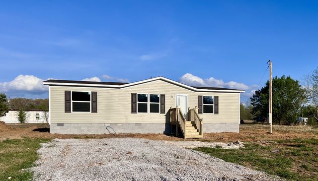 91 S C St, Hillsboro, TN 37342