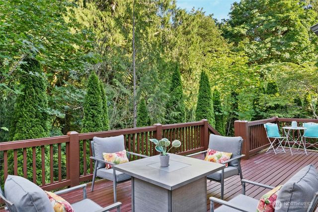 4102 194th Place NE, Sammamish, WA 98074