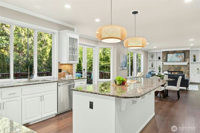 4102 194th Place NE, Sammamish, WA 98074