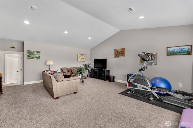 182 Misty Court, Woodland, WA 98674