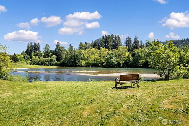 182 Misty Court, Woodland, WA 98674