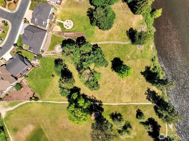 182 Misty Court, Woodland, WA 98674