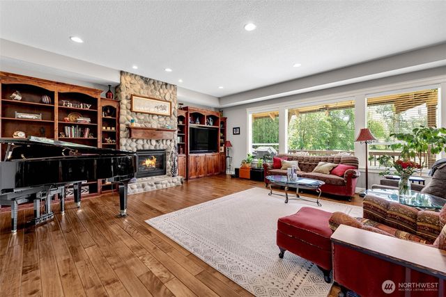 182 Misty Court, Woodland, WA 98674