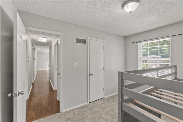 312 SW Blarney Court, Blue Springs, MO 64014