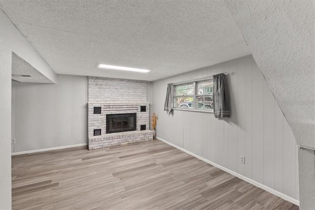 312 SW Blarney Court, Blue Springs, MO 64014
