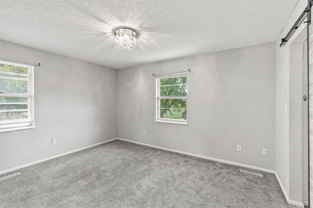 312 SW Blarney Court, Blue Springs, MO 64014