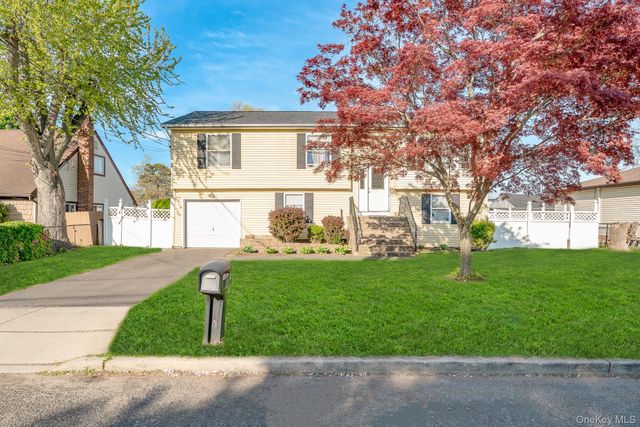 15 S 27th Street, Wyandanch, NY 11798