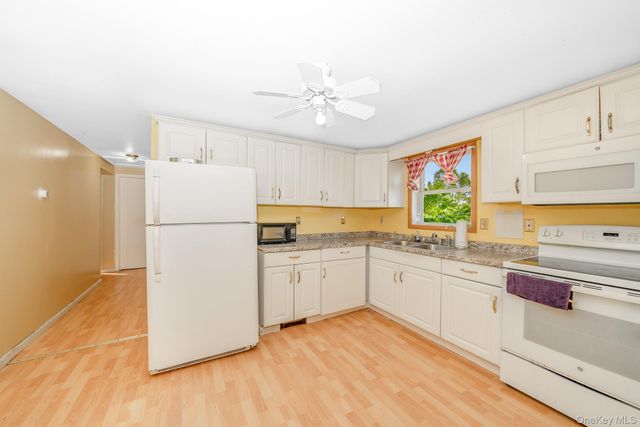 15 S 27th Street, Wyandanch, NY 11798