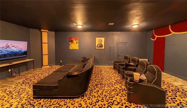 33460 S 595 Road, Grove, OK 74344