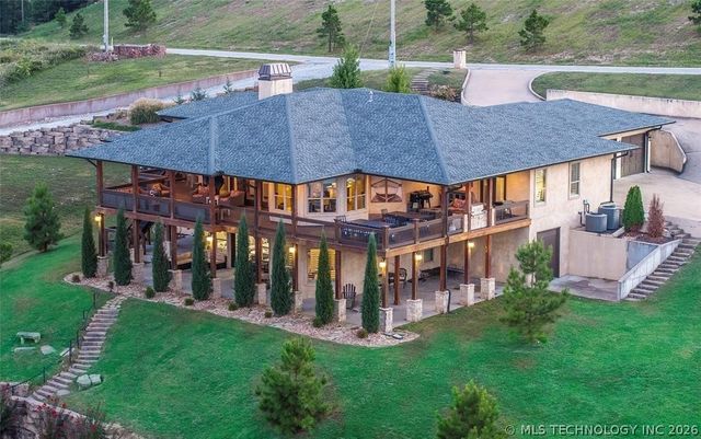 33460 S 595 Road, Grove, OK 74344