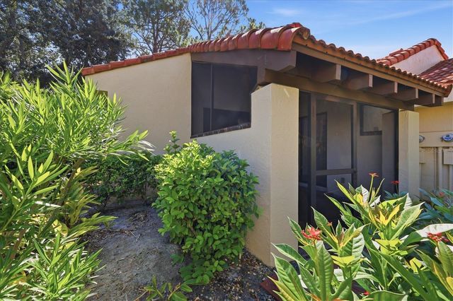 5387 HUNTINGWOOD COURT 4, Sarasota, FL 34235
