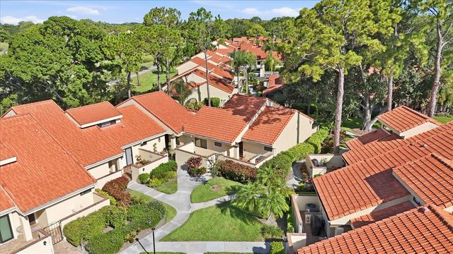 5387 HUNTINGWOOD COURT 4, Sarasota, FL 34235