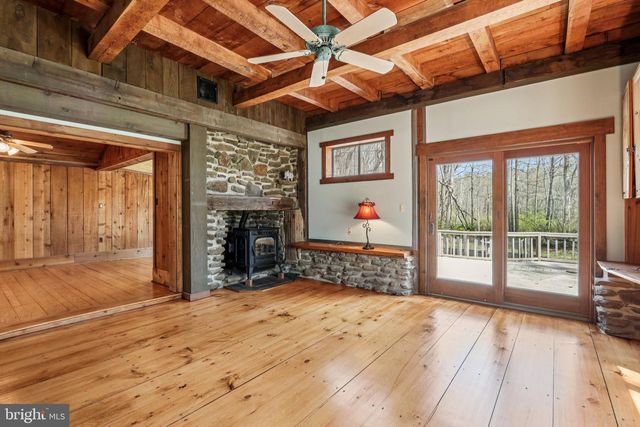 16 MOUNTAIN CHURCH RD, Hopewell, NJ 08525